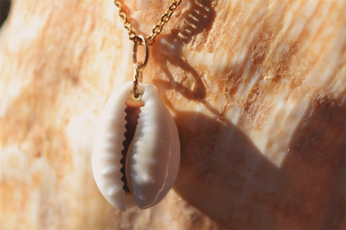 TALISMAN HINA - Cauri de Tikehau Collier (60cm), , création artisanale – L'Harmonie Précieuse